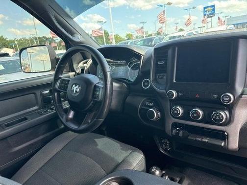 2021 RAM 2500 Tradesman Crew Cab 4x4 6'4' Box