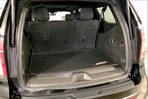 2022 Chevrolet Suburban 4WD Z71