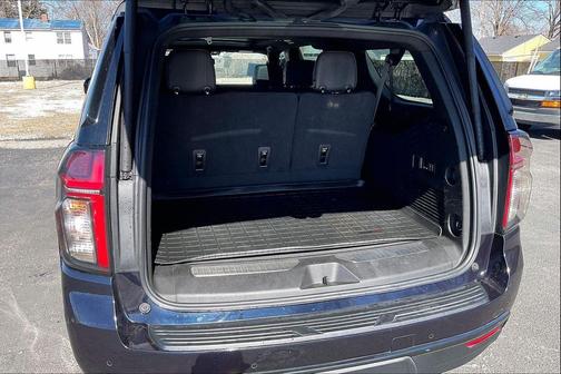 2022 Chevrolet Suburban 4WD Z71