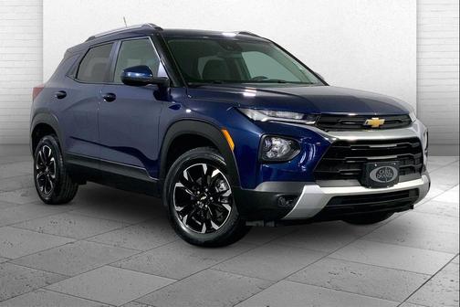 Blue Glow Metallic 2022 Chevrolet Trailblazer LT