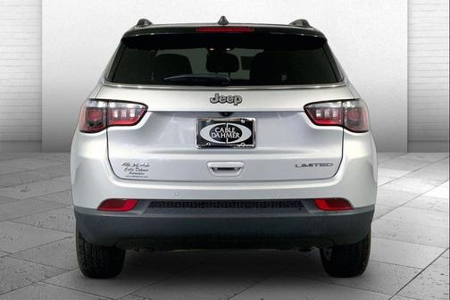 Silver Zynith Metallic Clearcoat 2025 Jeep Compass Limited