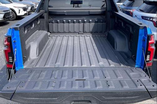 2025 Chevrolet Silverado EV RST