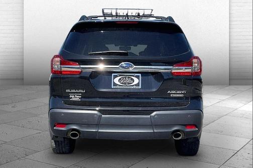 Crystal Black Silica 2022 Subaru Ascent Touring 7-Passenger