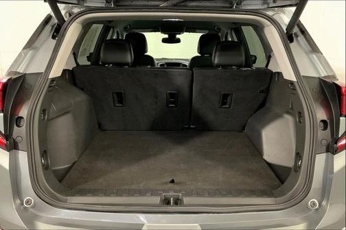 Sterling Metallic 2023 GMC Terrain SLT