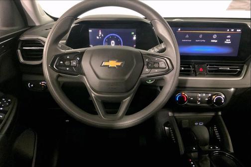 Mosaic Black Metallic 2025 Chevrolet Trailblazer LT
