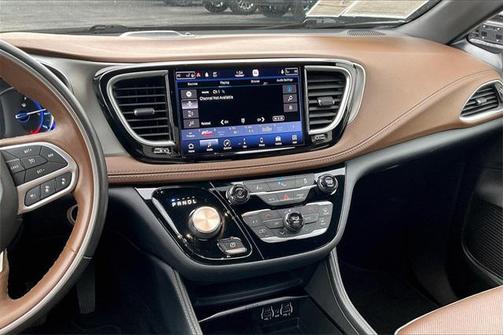 2021 Chrysler Pacifica Hybrid Limited