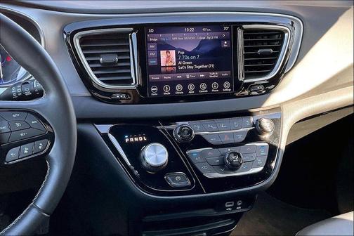 2018 Chrysler Pacifica Touring-L