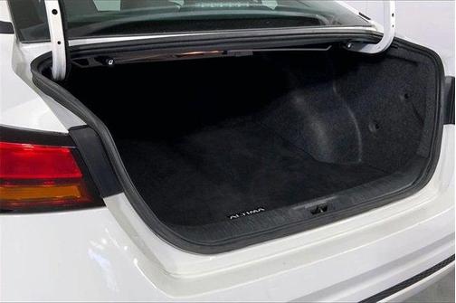 2022 Nissan Altima S FWD