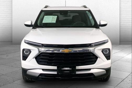 Summit White 2025 Chevrolet Trailblazer LT