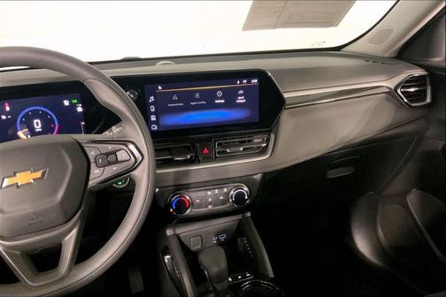 Summit White 2025 Chevrolet Trailblazer LT