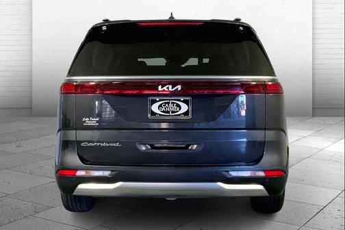 2022 Kia Carnival SX
