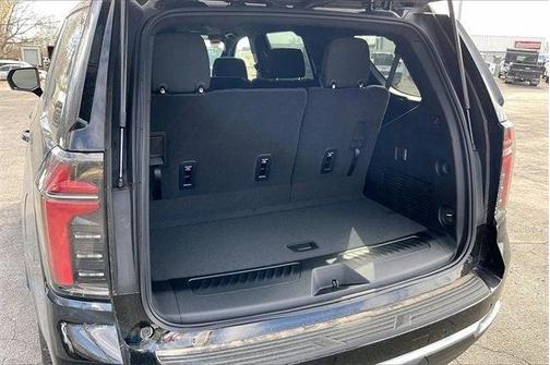 2025 Chevrolet Tahoe LS