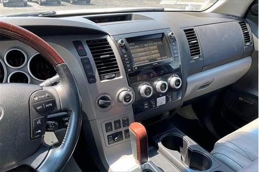 2011 Toyota Sequoia Platinum