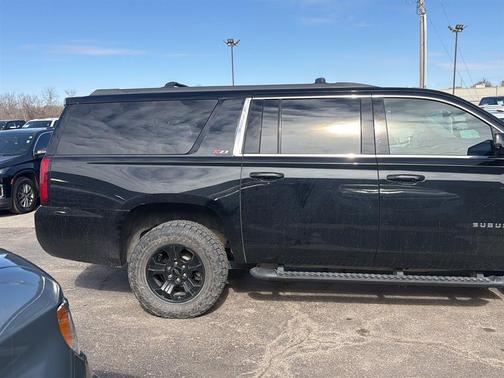 2019 Chevrolet Suburban LT