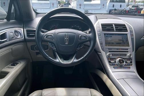 Ingot Silver Metallic 2018 Lincoln MKZ Reserve I