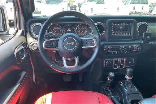 Bright White Clearcoat 2018 Jeep Wrangler Unlimited Sahara