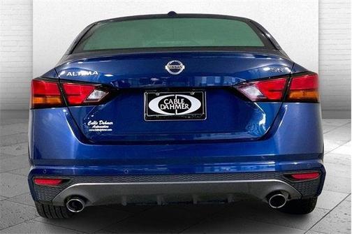 2022 Nissan Altima SR FWD
