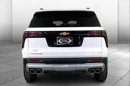 2024 Chevrolet Traverse LT