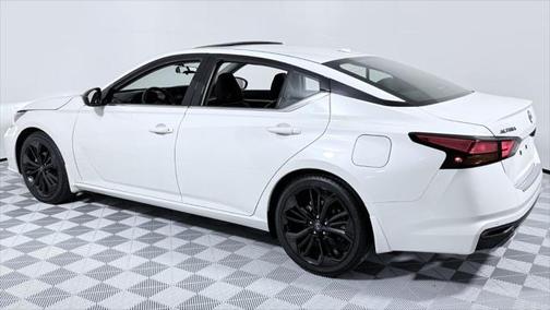2023 Nissan Altima SR FWD