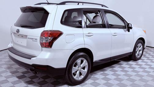 Satin White Pearl 2015 Subaru Forester 2.5i Limited