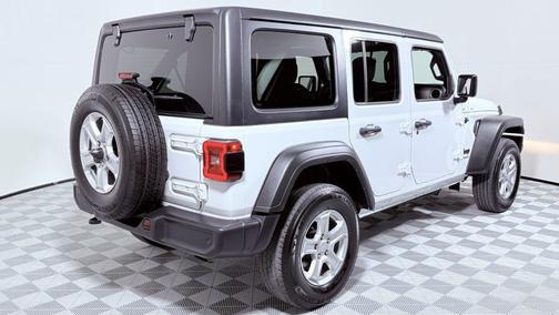 2022 Jeep Wrangler Sport S