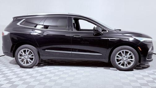 2022 Buick Enclave AWD Essence