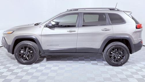 2017 Jeep Cherokee Trailhawk