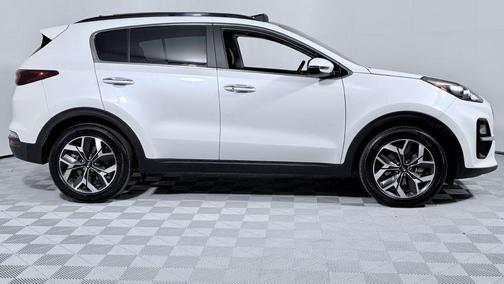 2022 Kia Sportage EX