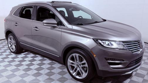 Luxe Silver Metallic 2017 Lincoln MKC Reserve