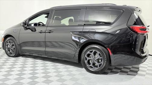 2021 Chrysler Pacifica Hybrid Touring L