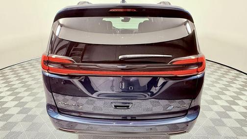 2021 Chrysler Pacifica Hybrid Touring L