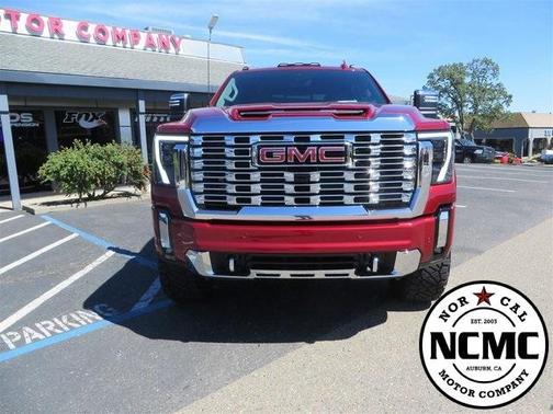 2024 GMC Sierra 2500 Denali