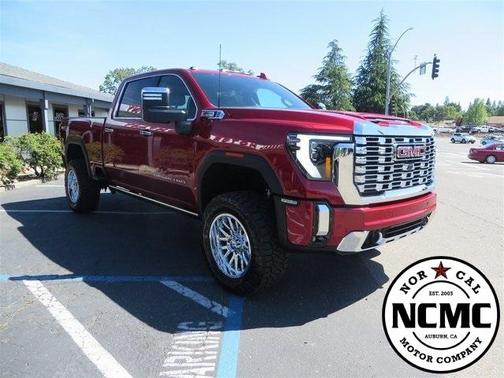 2024 GMC Sierra 2500 Denali