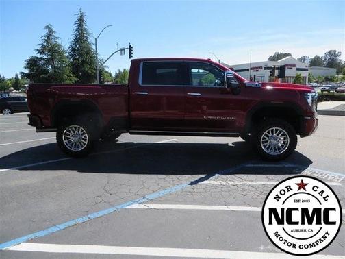 2024 GMC Sierra 2500 Denali