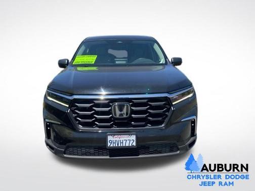 Crystal Black Pearl 2023 Honda Pilot LX
