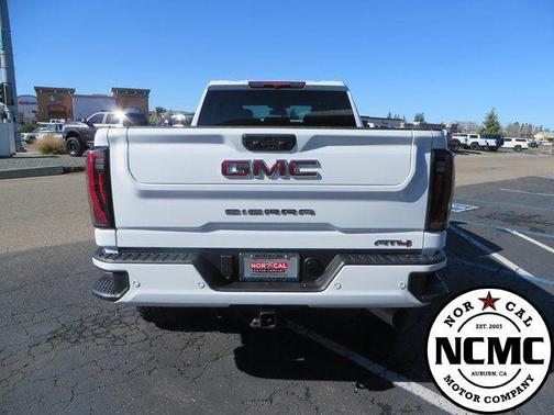 2025 GMC Sierra 2500 AT4