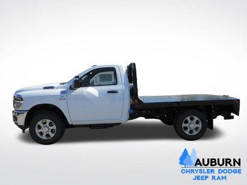 Bright White Clearcoat 2026 RAM 3500 Tradesman/Big Horn