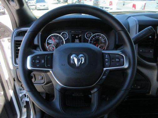 2026 RAM 3500 Tradesman/Big Horn