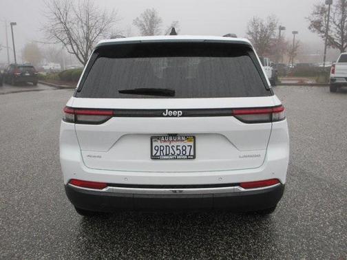 2024 Jeep Grand Cherokee Laredo