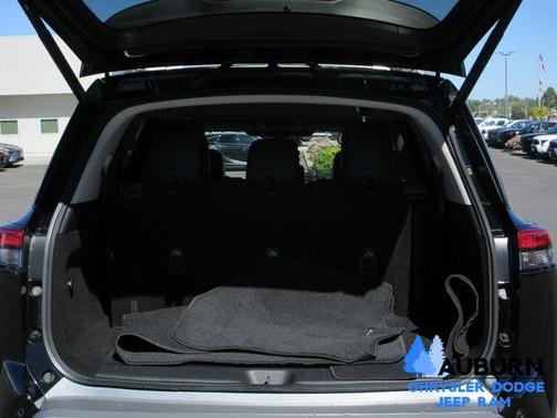 Black 2024 Nissan Pathfinder SL