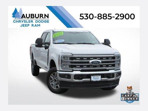 Oxford White 2024 Ford F-250 Lariat