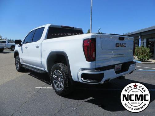 Summit White 2026 GMC Sierra 1500 AT4
