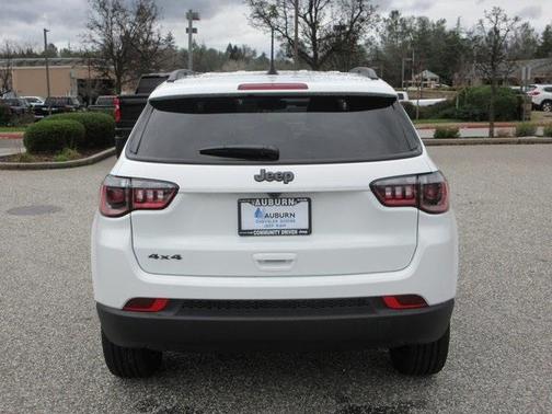 2026 Jeep Compass Latitude