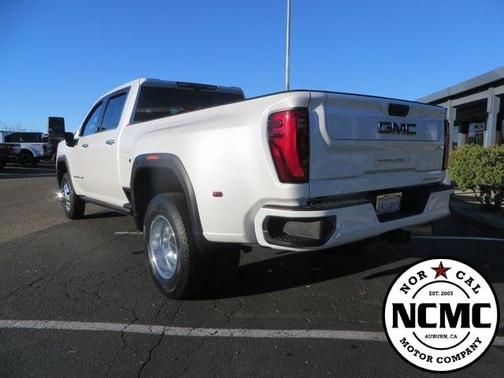 2024 GMC Sierra 3500 Denali Ultimate