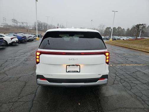 2025 Kia Carnival Hybrid LXS