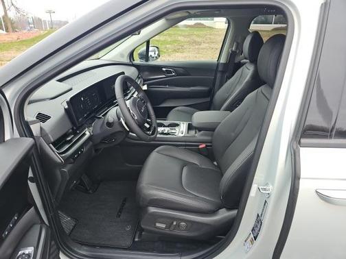 2025 Kia Carnival Hybrid SX