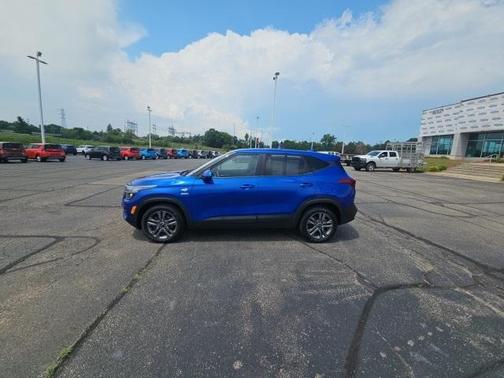 2023 Kia Seltos LX