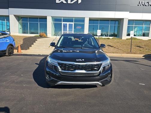 2023 Kia Seltos S