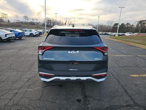 2025 Kia Sportage Hybrid EX