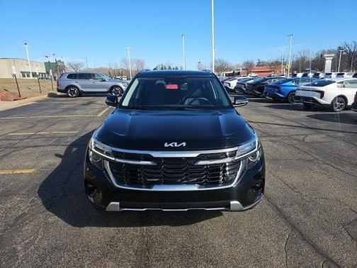 2025 Kia Seltos S